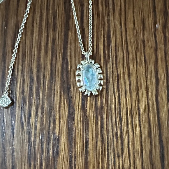 Kendra Scott Elegant Silver Necklace with Pendant - Picture 3 of 3